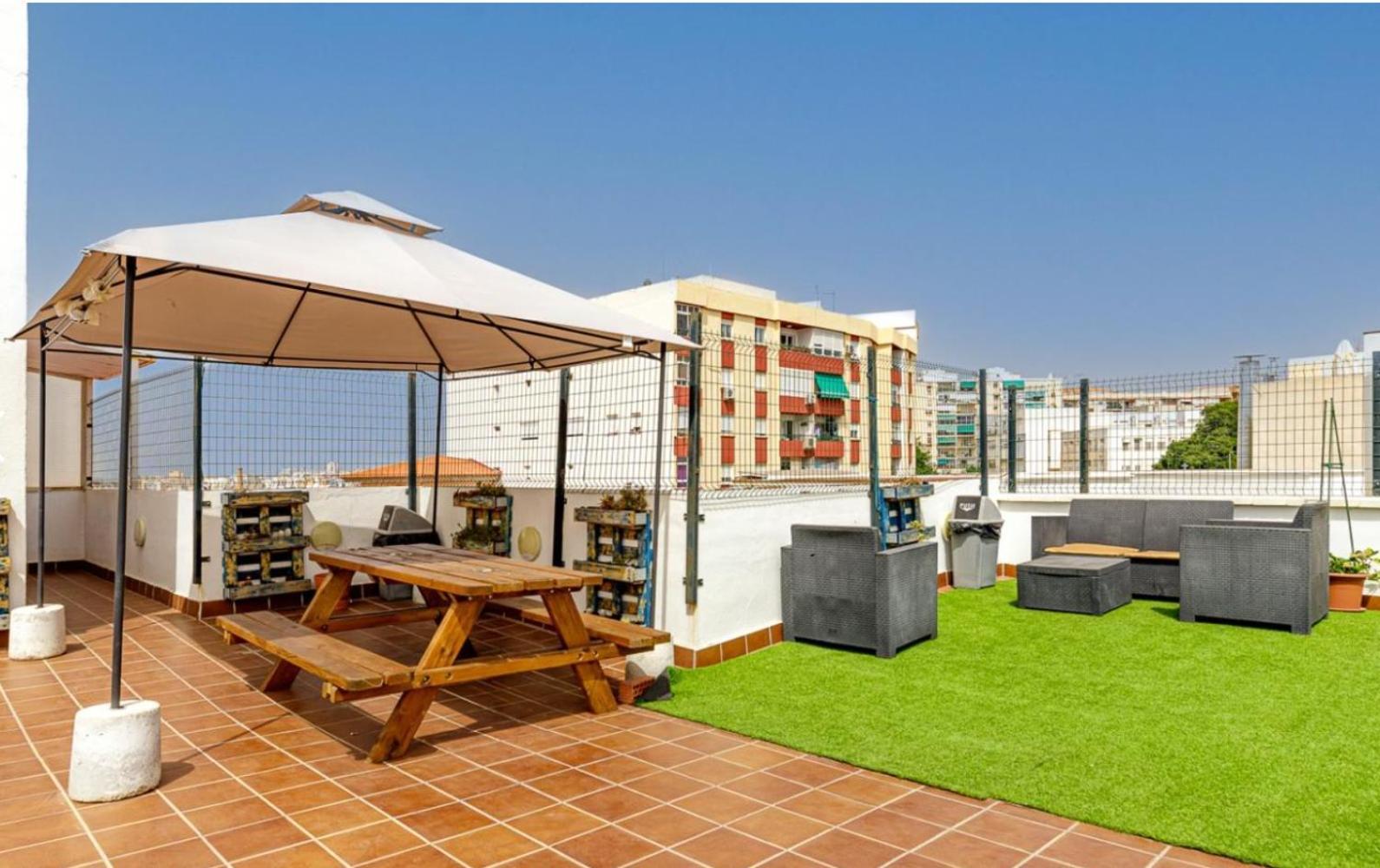 Appartement Apartamento Centrico La Merced 2 - Free Parking & Free Gym à Málaga Extérieur photo